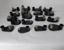 Porta-canetas em Esmeralda bruta com base de Biotina natural.