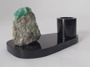 Porta-canetas em Esmeralda bruta com base de Biotita natural.